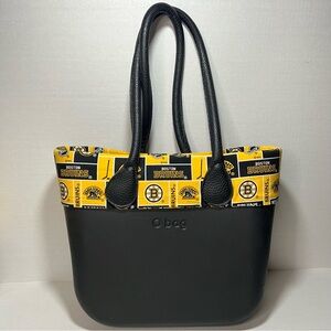 O Bag in Black with Boston Bruins Detail and Insert